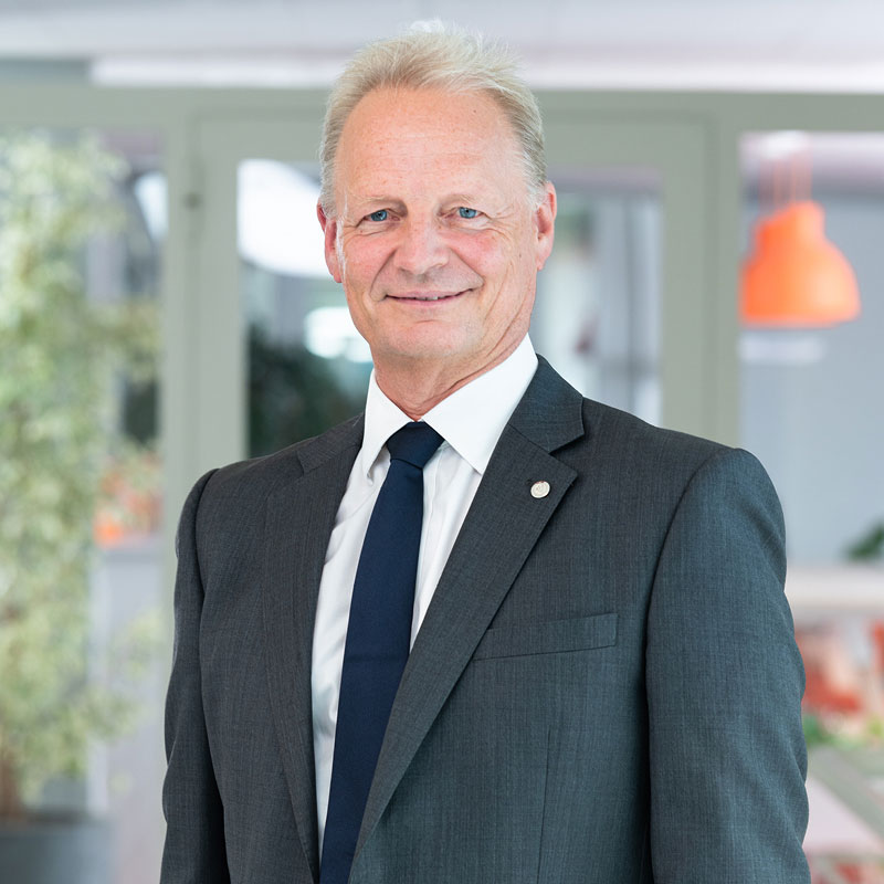 Tetra Laval Annual Report 2023 - 2024 – Executive Leadership Team